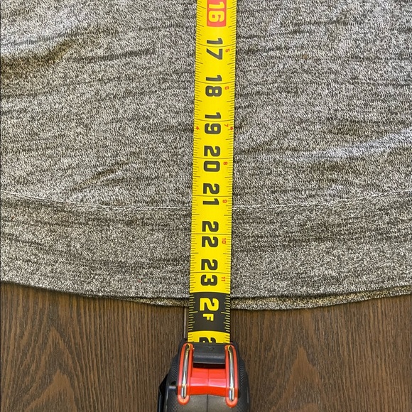 Lou & Grey Soft Long Sleeve Women’s Top. Size Medium. - Picture 5 of 8